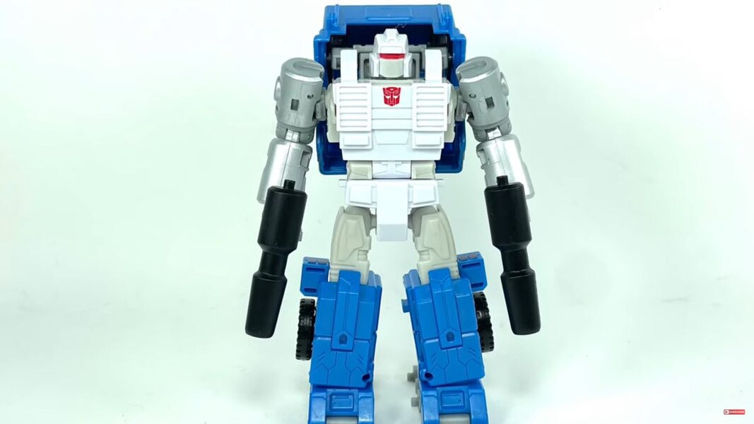 Transformers Generations Puffer  (1 of 13)